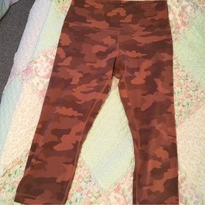 LULULEMON Pink Camo capris 20” inseam